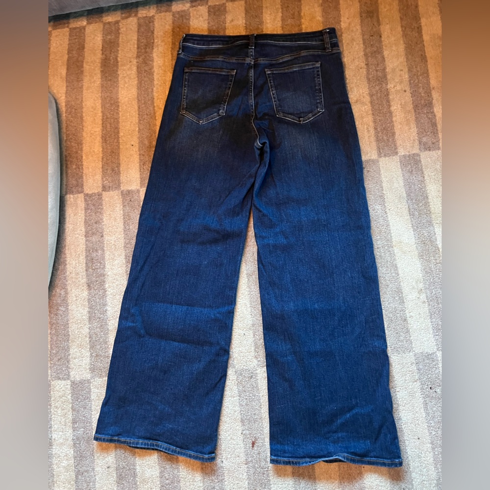 Like new: set of three Quince Women's Wide Leg - Black, Dark Blue, Light Blue - Picture 11 of 11